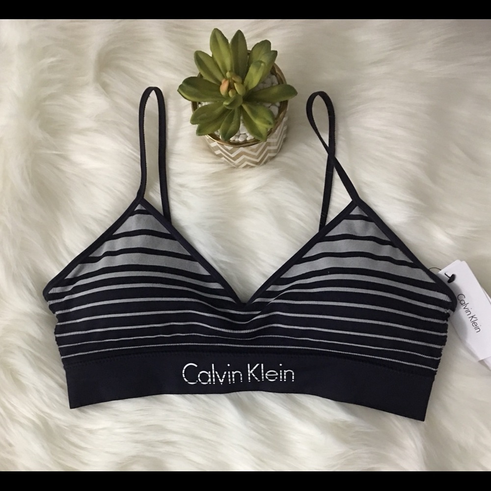 NWT Calvin Klein Sports Bra